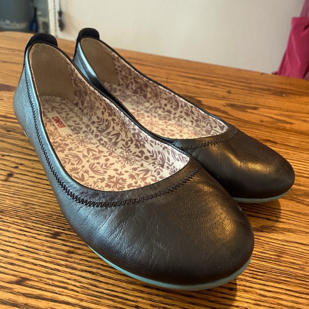 Camper ballet flats